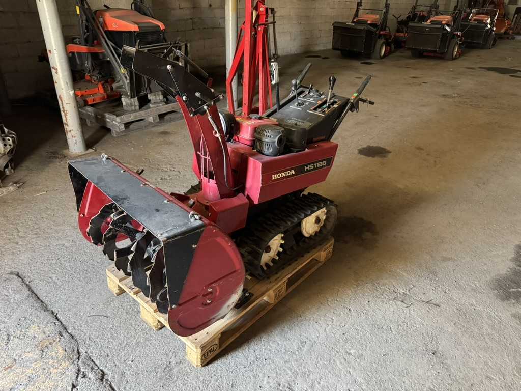 Honda HS1136 Beltadrifin Snjóblásari