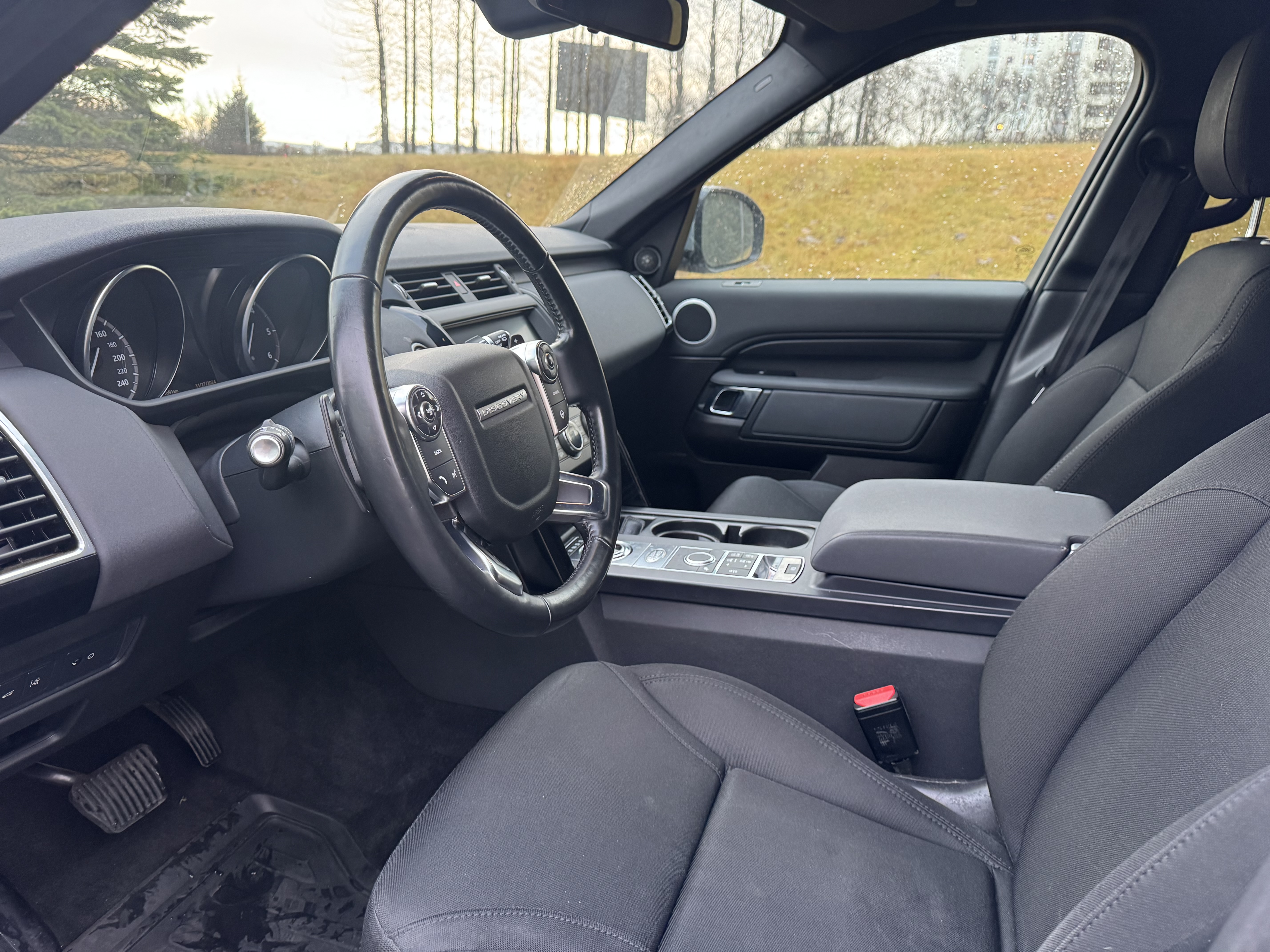 Land Rover Discovery 5 S - 2018 - 142þ. km