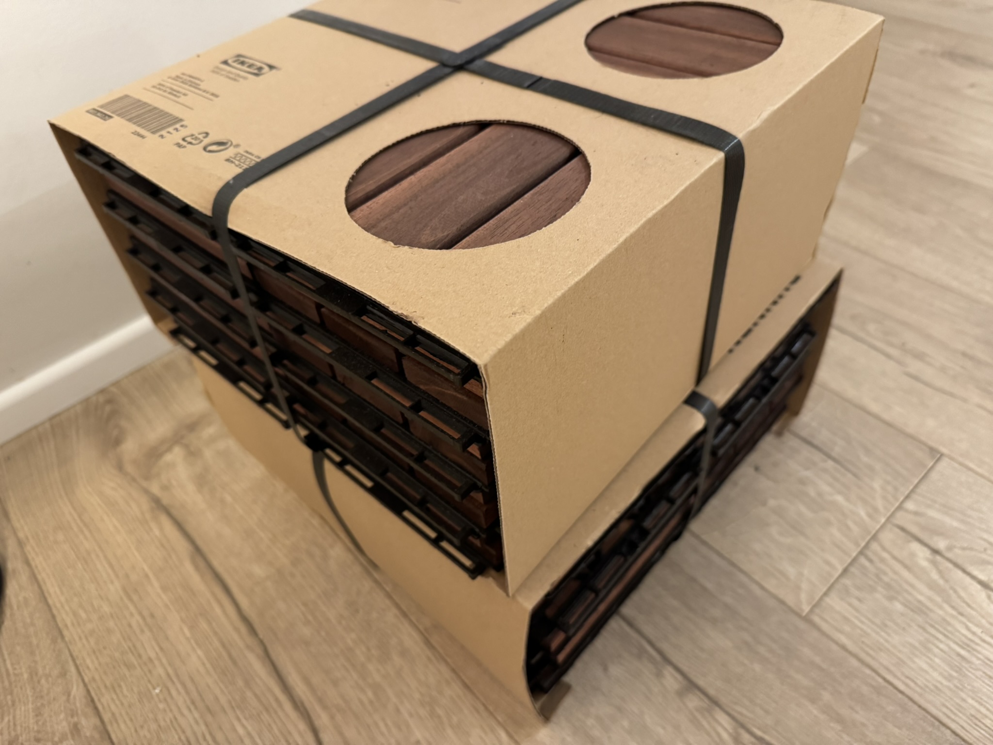 Runnen tréflísar úr Ikea