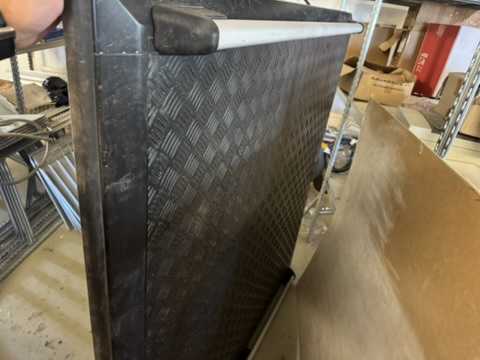 Burðarlok / hleraþak – Mitsubishi L200