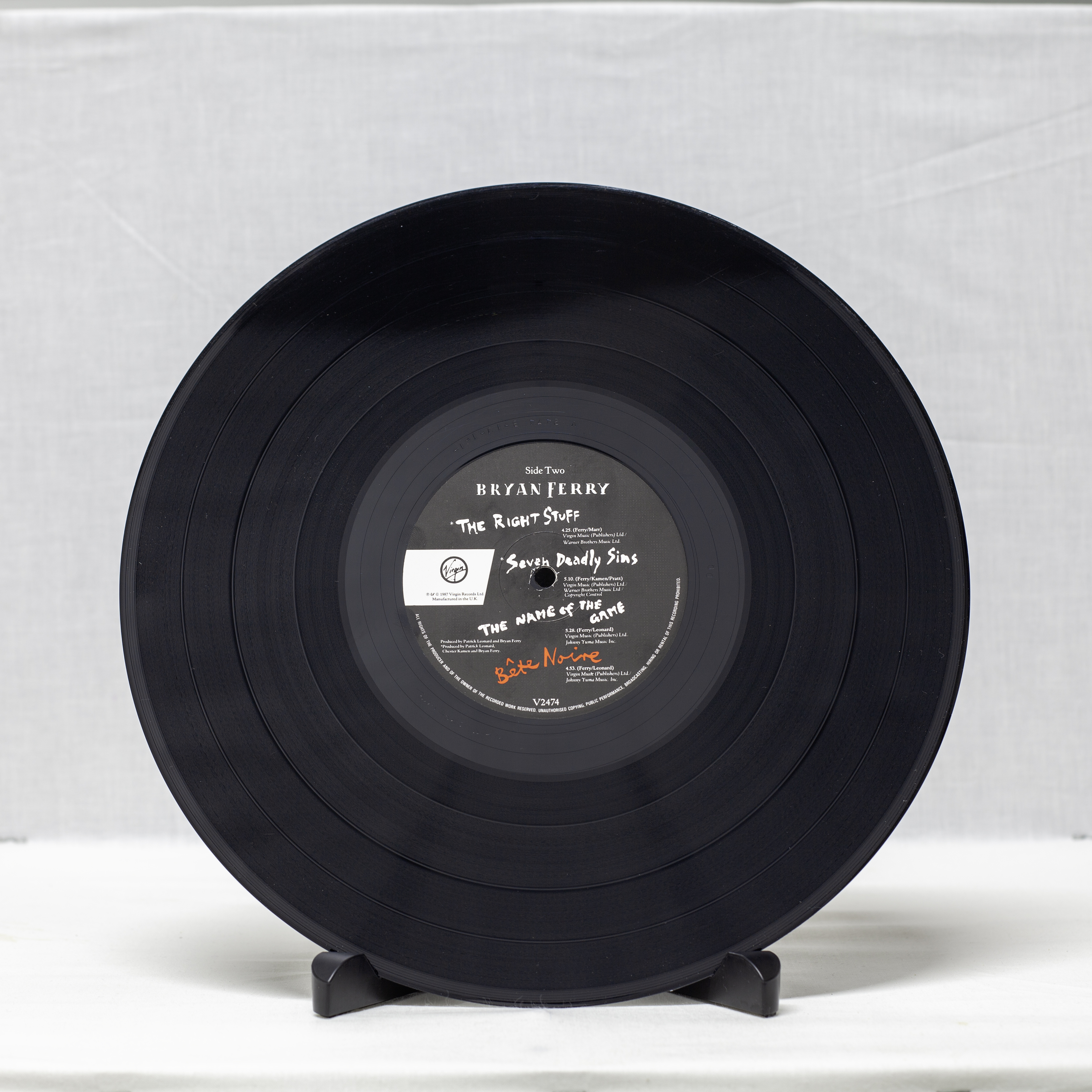 Bryan Ferry – Bête Noire