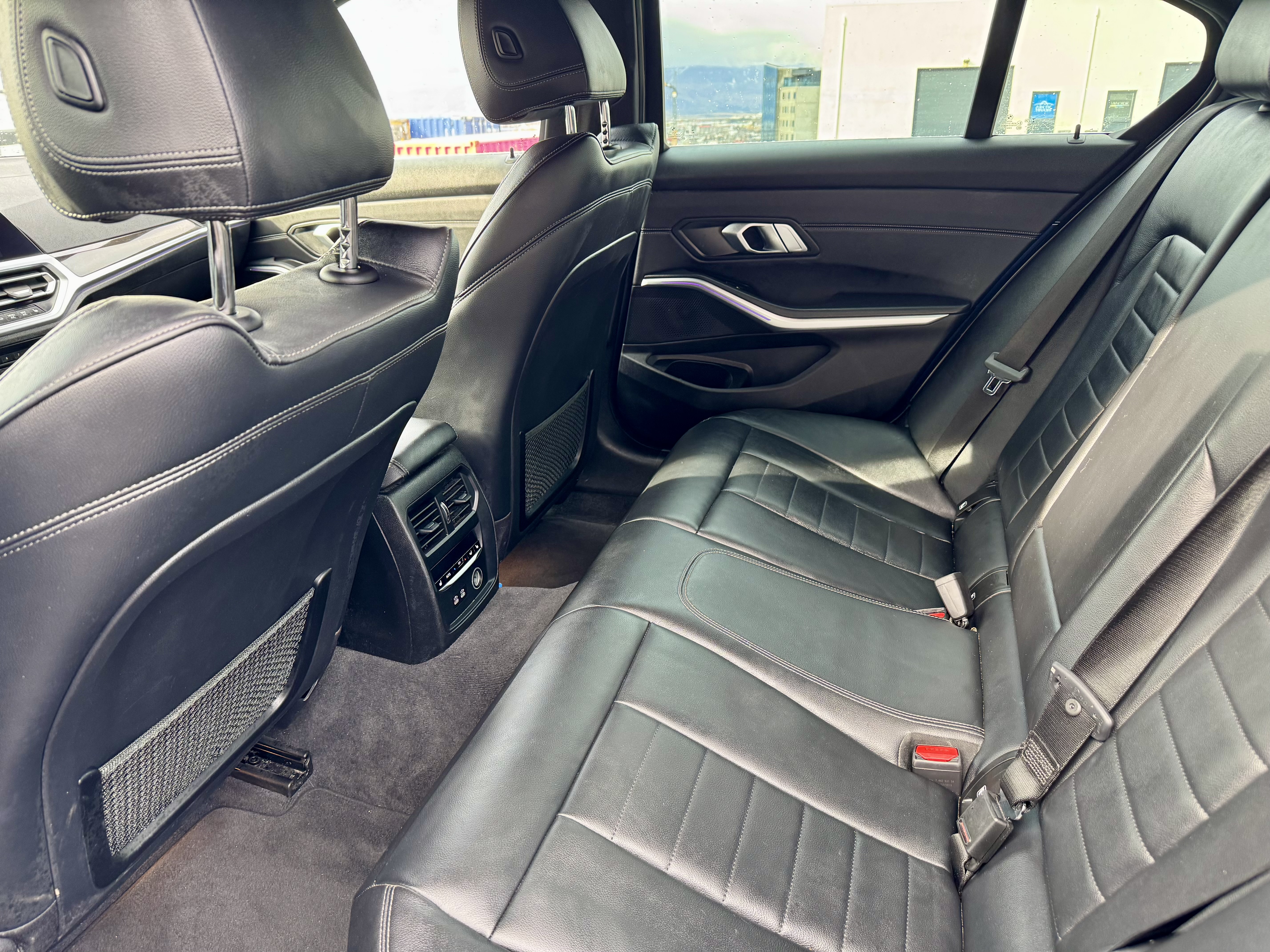 BMW 330e Luxury Line - 2020 - 63.000 km