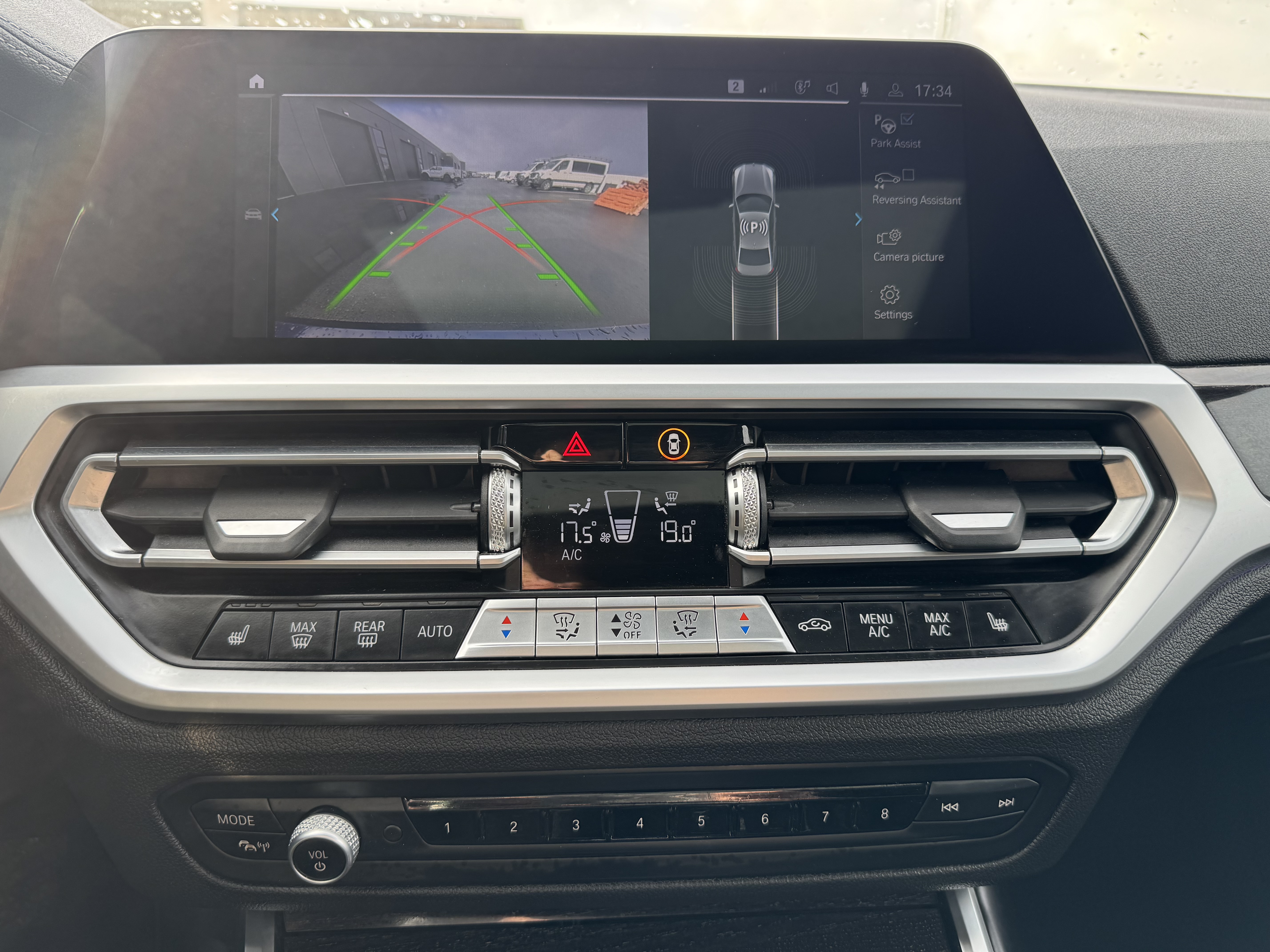 BMW 330e Luxury Line - 2020 - 63.000 km