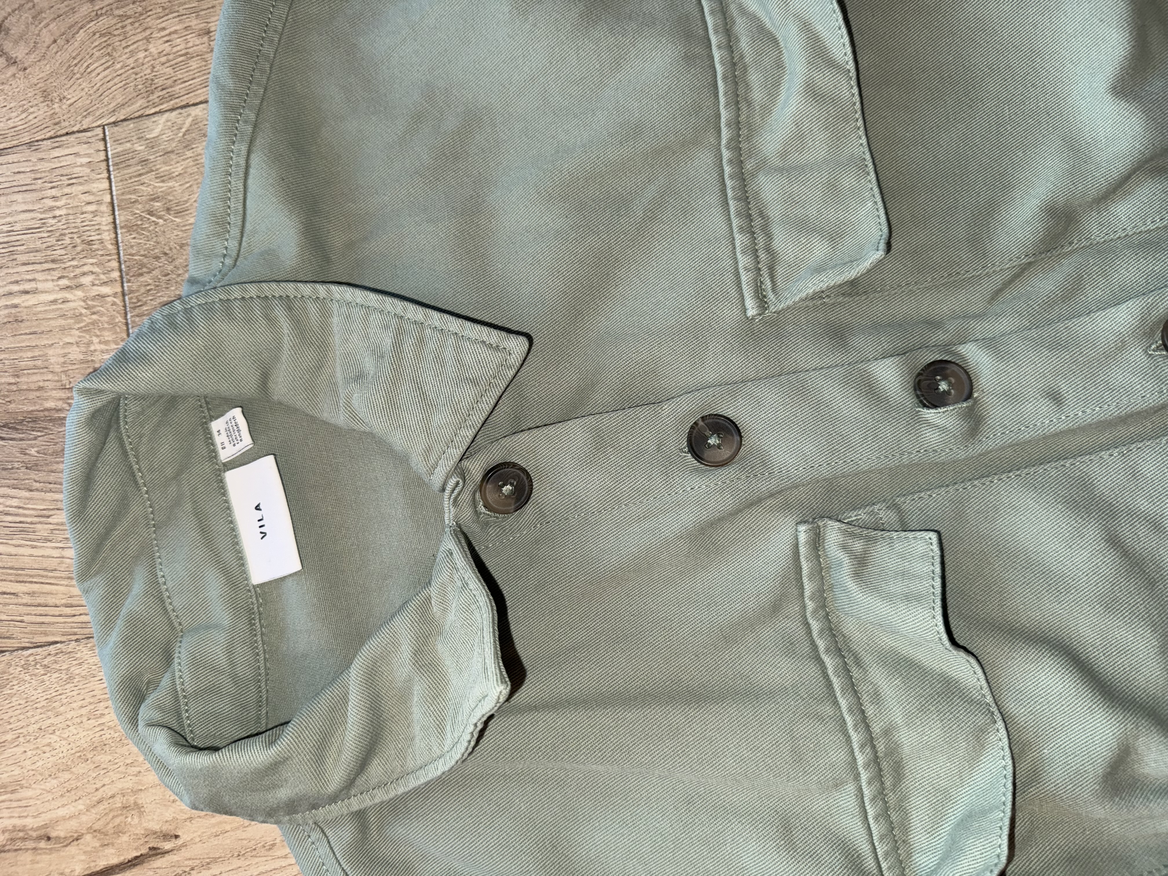 Grænn samfestingur(M)