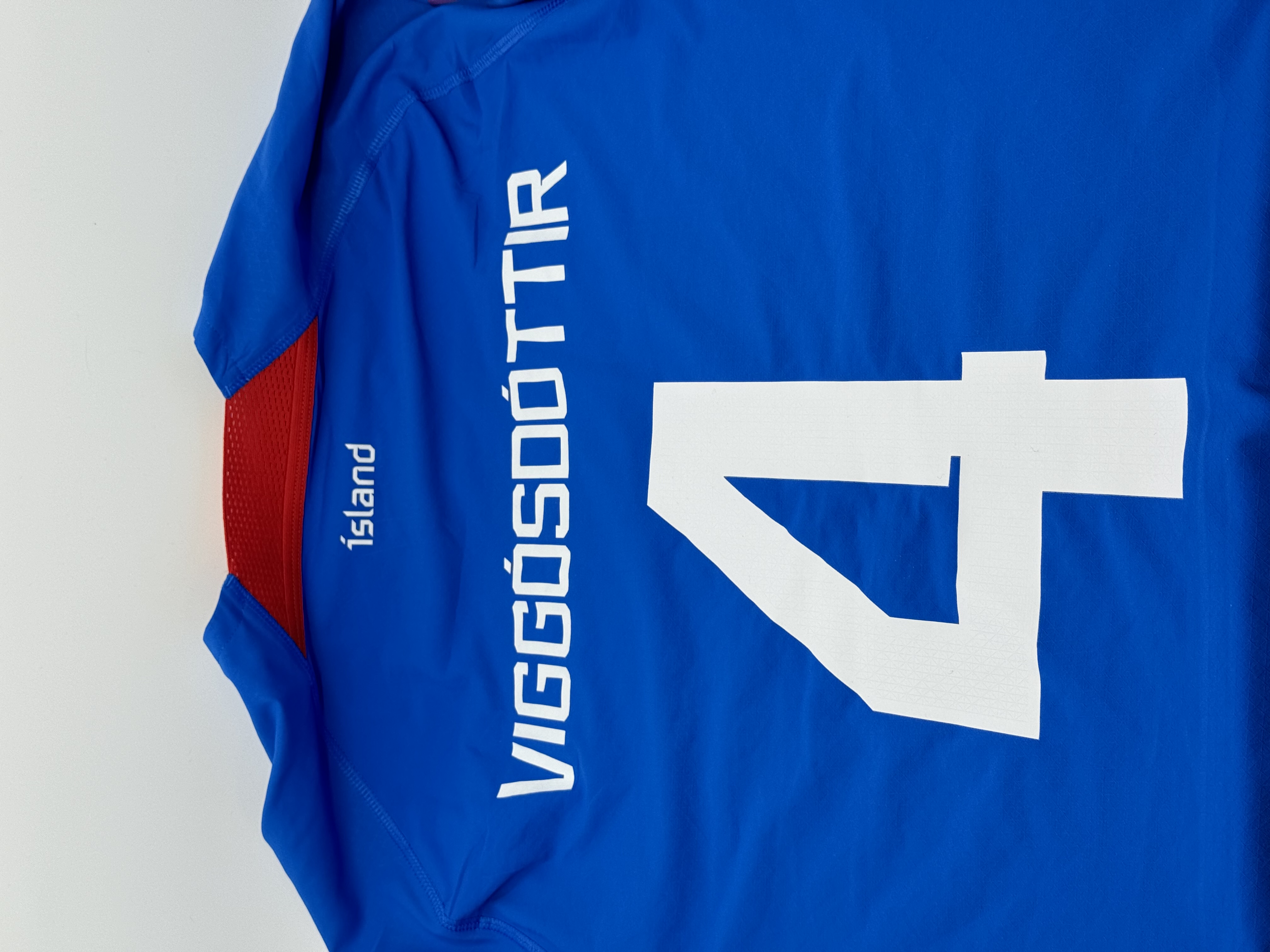 Landsliðstreyja - Wales–Ísland - Árituð fyrir kaupanda