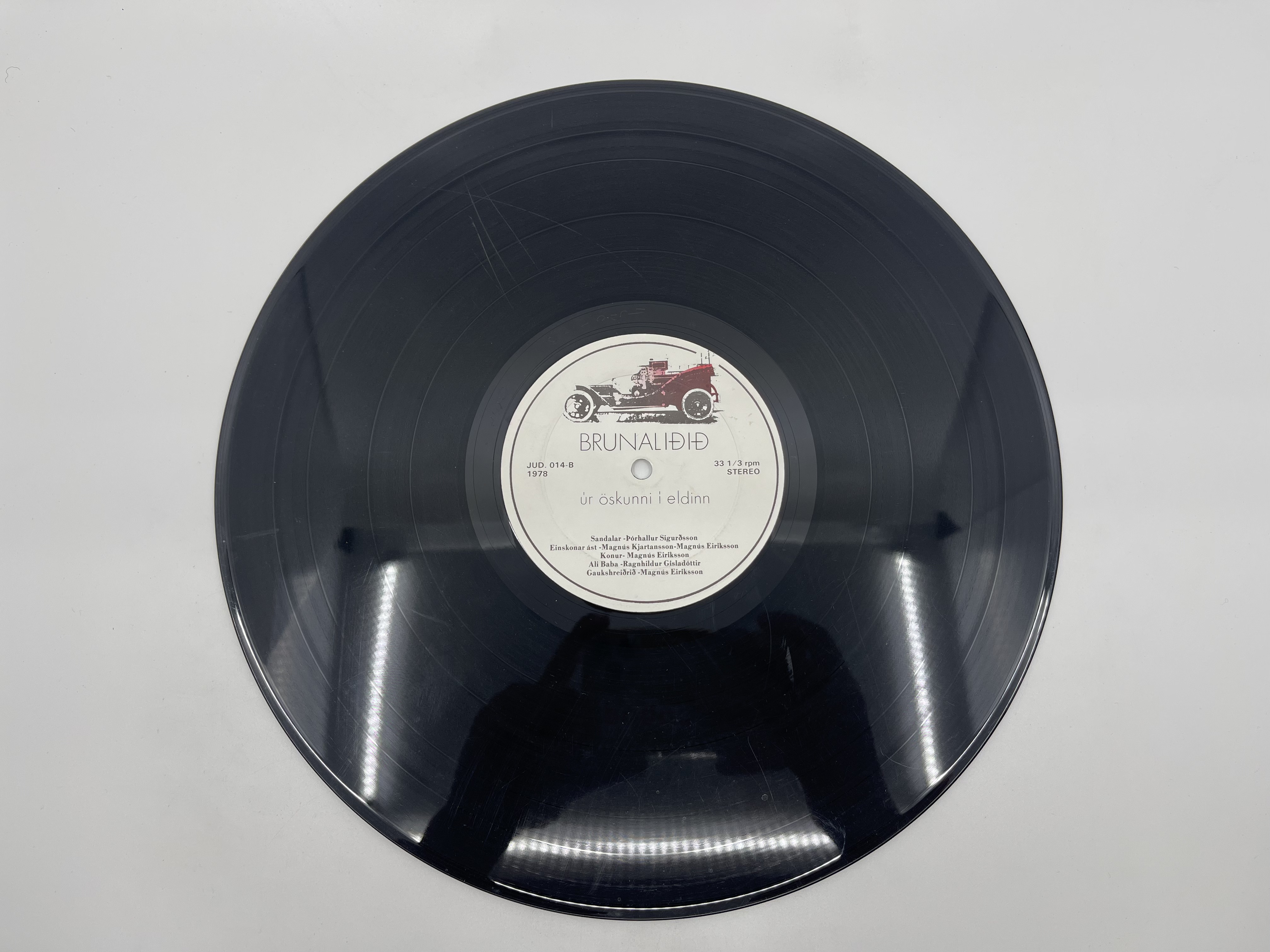 Brunaliðið - úr öskunni í eldinn