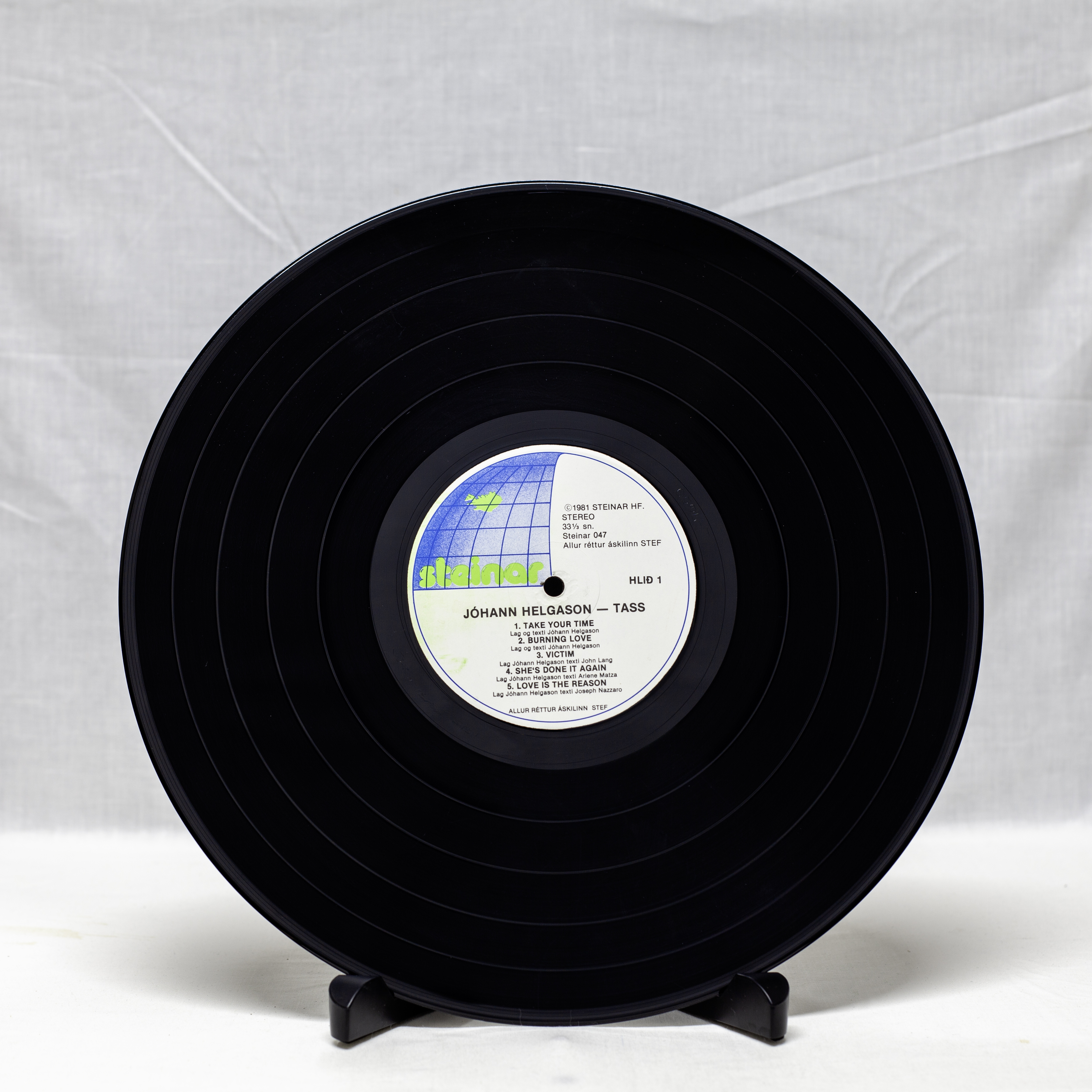 Jóhann Helgason – Tass