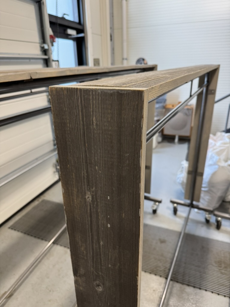 5x sérsmíðaðar fataslár