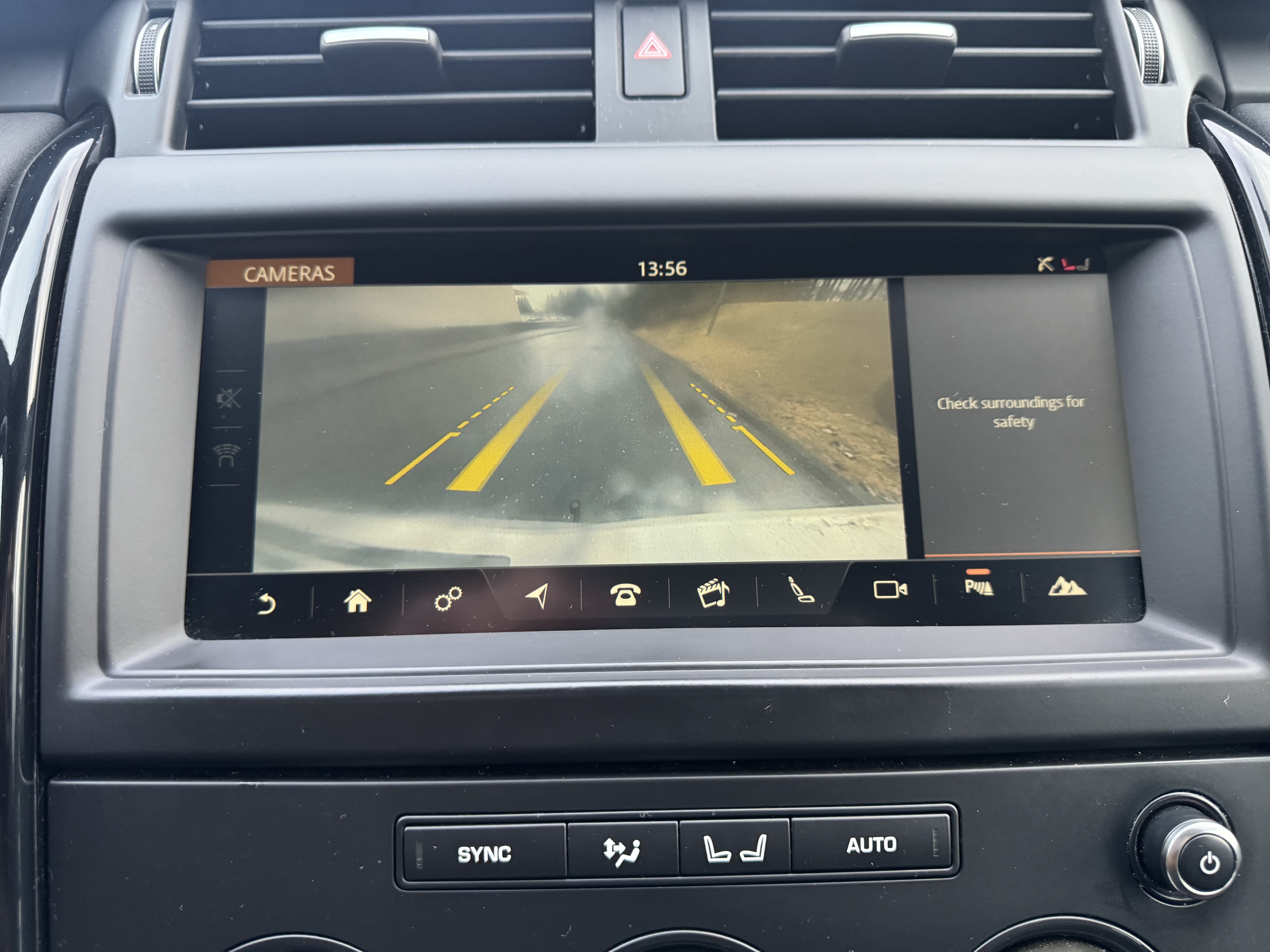 Land Rover Discovery 5 S - 2018 - 142þ. km