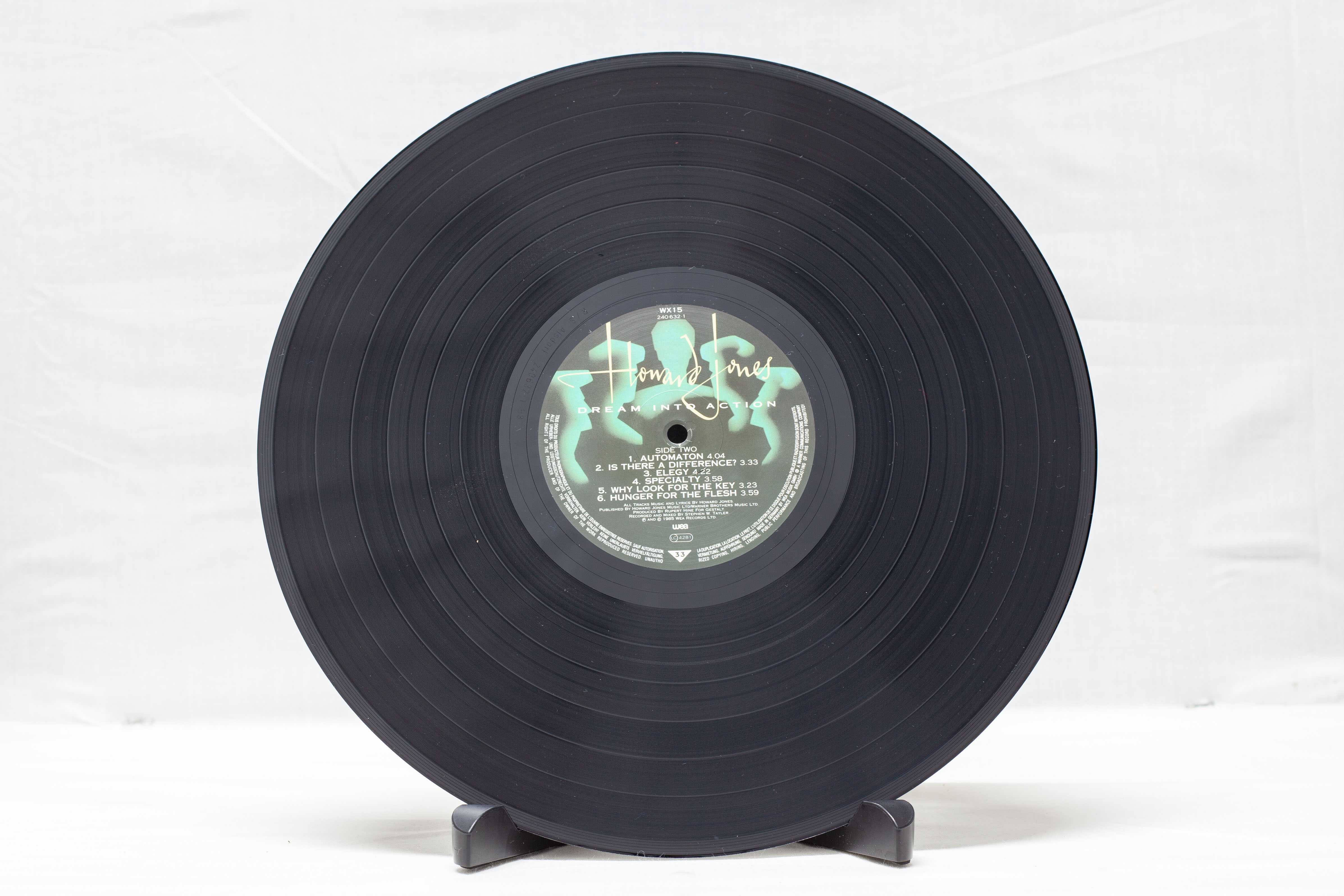 Howard Jones – Dream Into Action