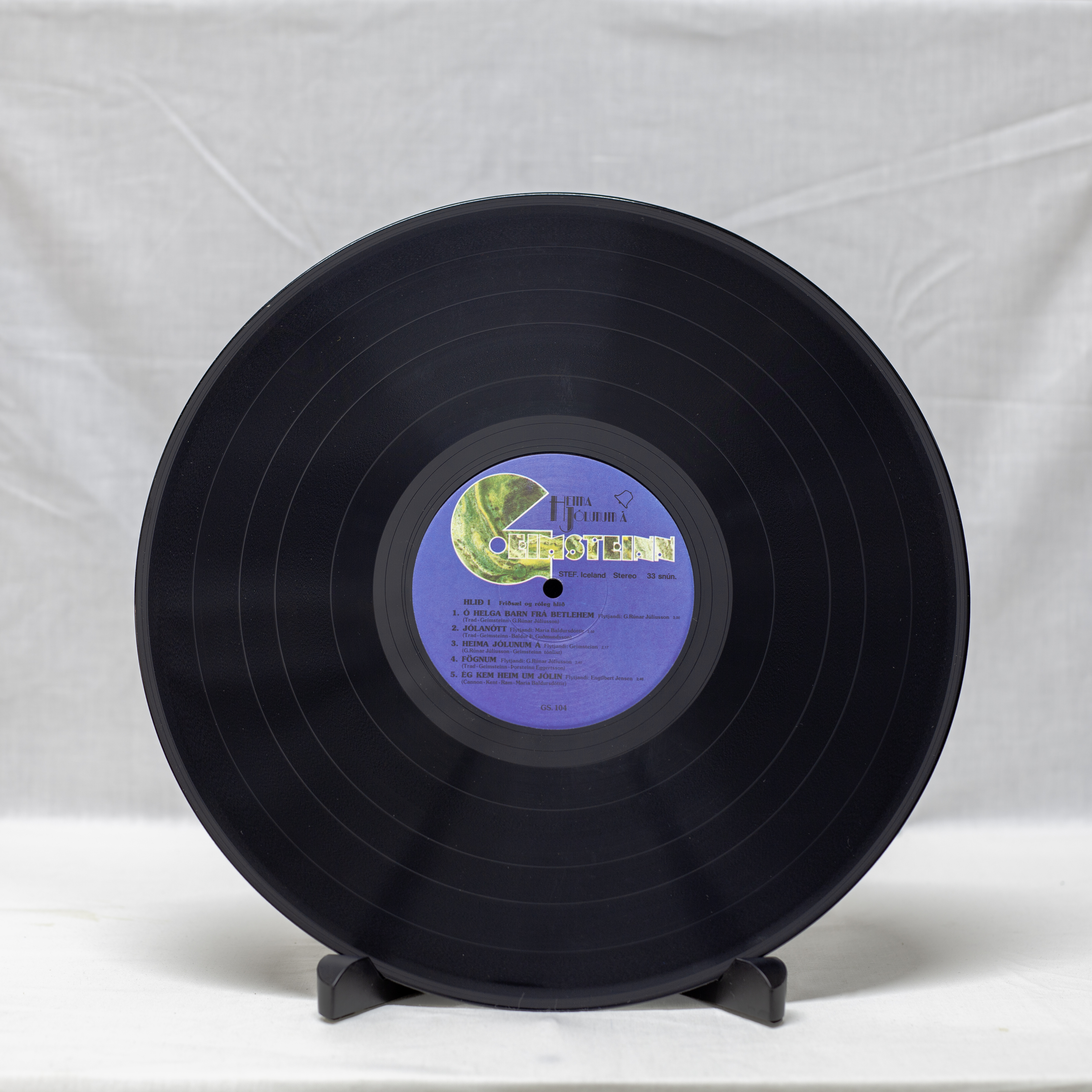 Geimsteinn – Heima Jólunum Á