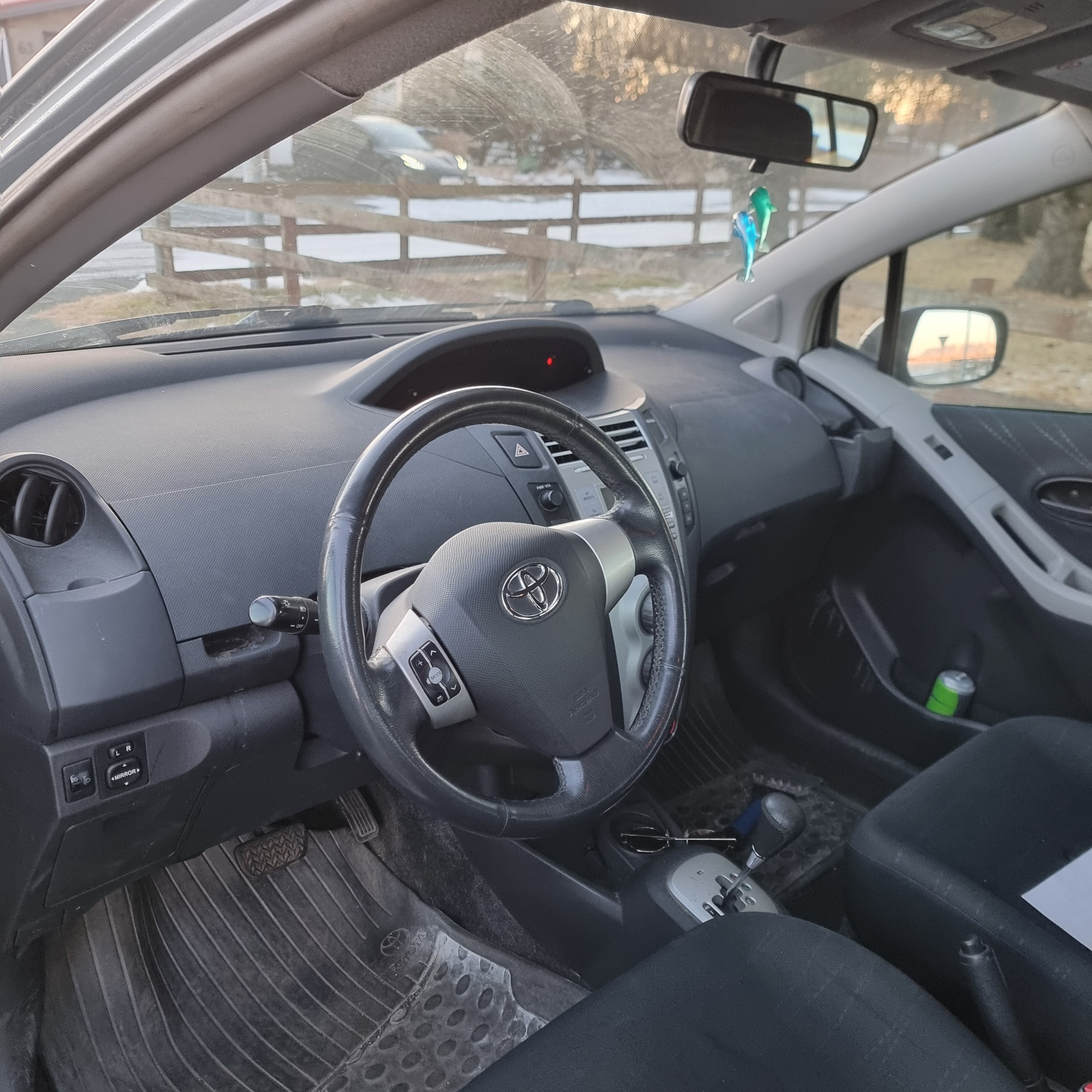 Toyota Yaris 2007 lítið keyrður!