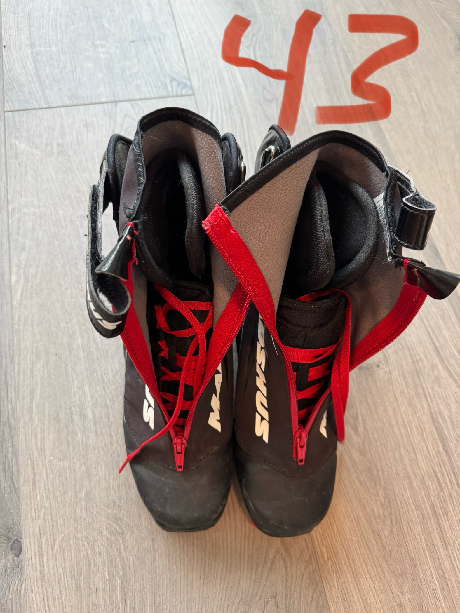 Madshus gönguskíðaskór nr 43