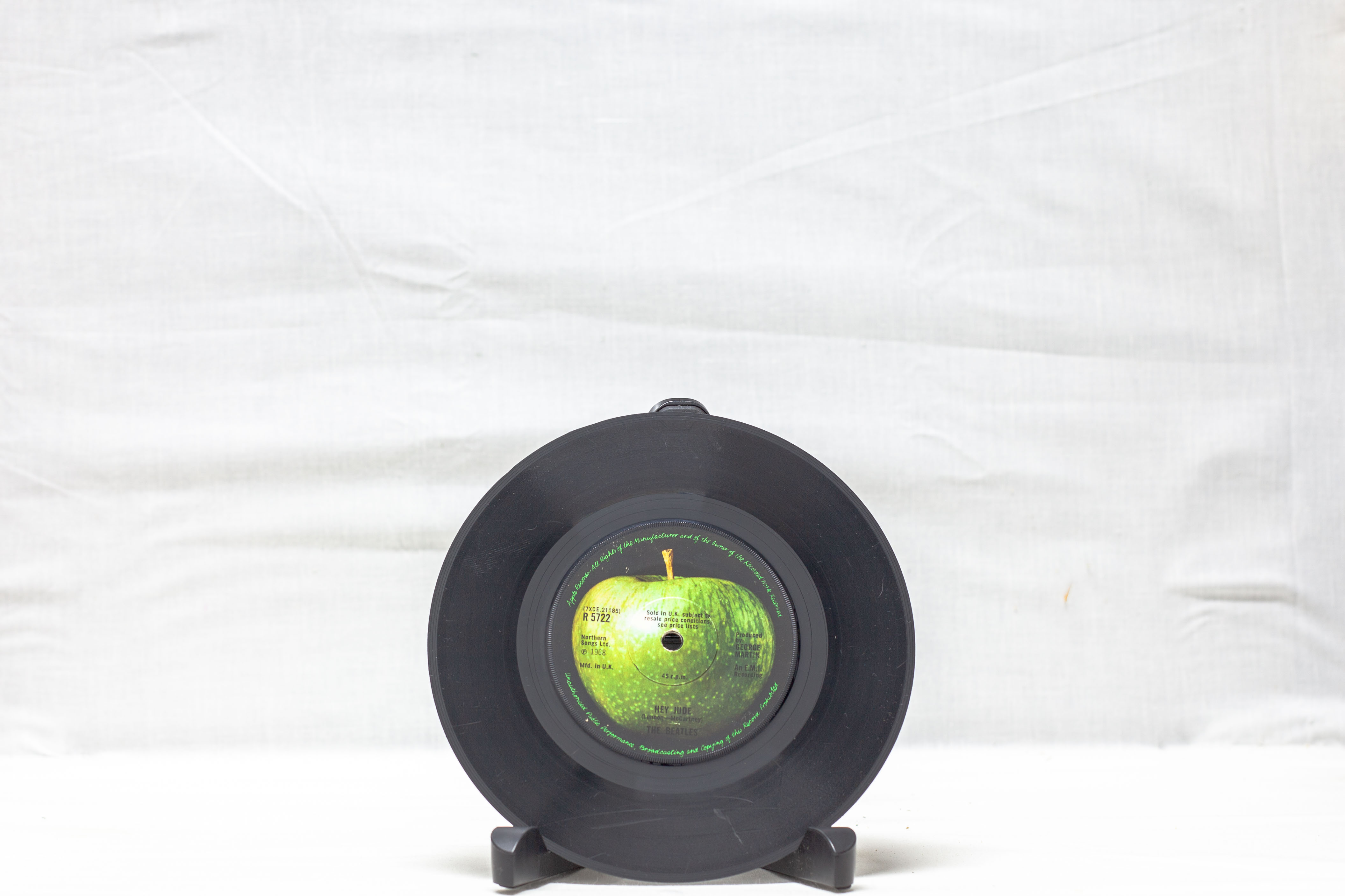 The Beatles – Hey Jude / Revolution