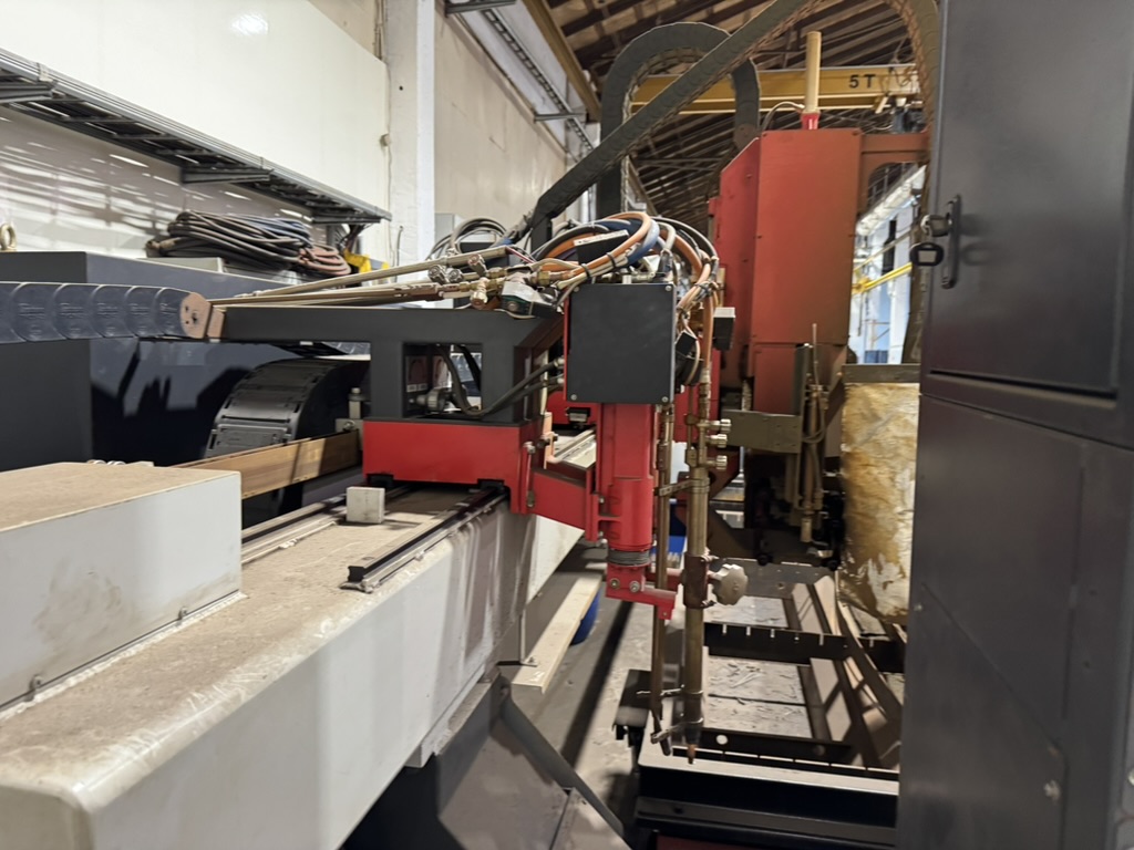 Skurðarvél – KOIKE Versagraph VDS18H06 og Filter